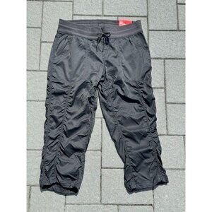 The North Face Aphrodite 2.0 Black Capris Size Large for Women